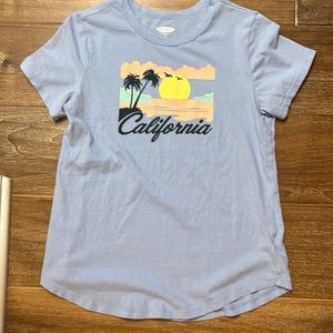 Women’s Small old navy graphic tee
